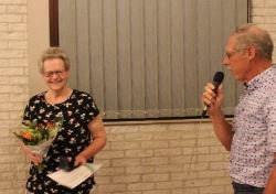 Aly Bennink-Schilder 40 jaar lid KLN